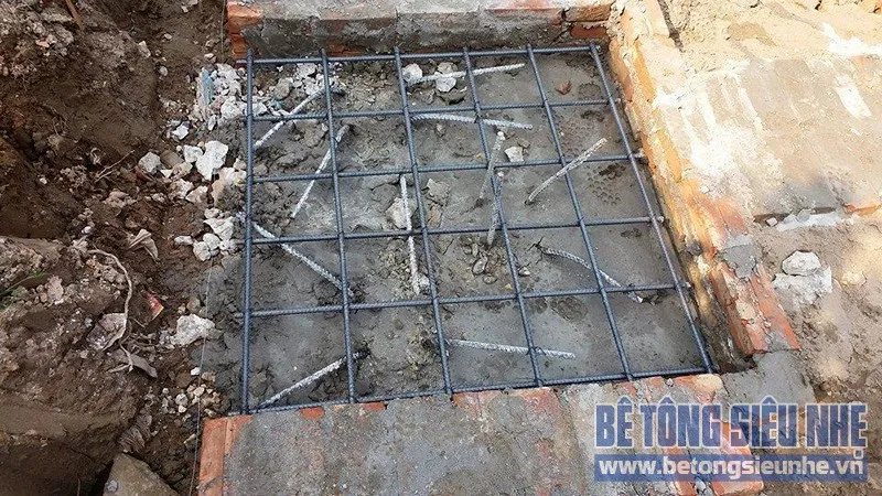 Làm móng dựng khung nhà thép tiền chế 2 tầng cho nhà xưởng tại Vĩnh Ngọc - Đông Anh