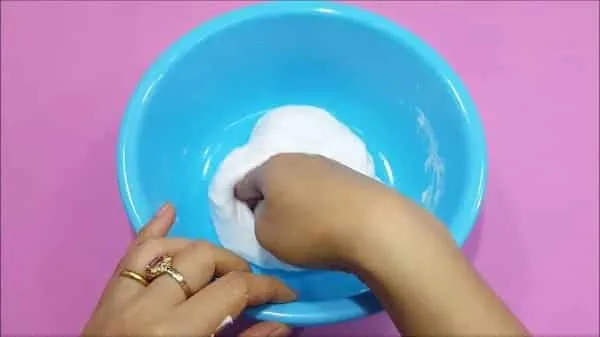 Cách làm slime bằng keo sữa