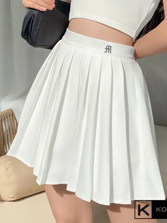 Cách phối đồ với váy dài trắng