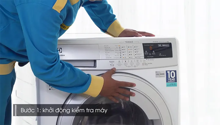 Kiểm tra tình trạng máy giặt trước khi vệ sinh