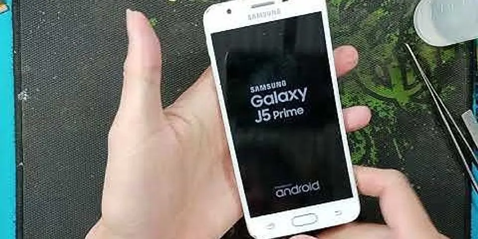 Cách mở nắp điện thoại Samsung J5 Prime