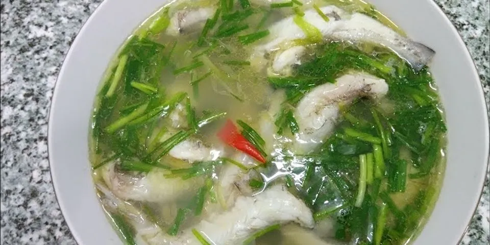 Cách nấu canh cá khoai rau cải cúc