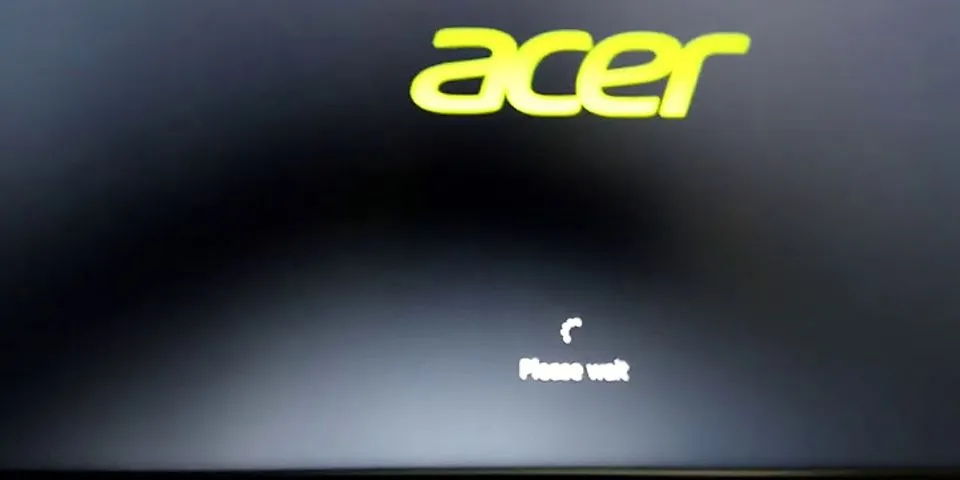 Is there a reset button on Acer laptop?