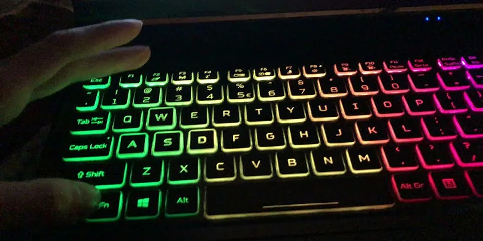 Laptop Acer có đèn bàn phím