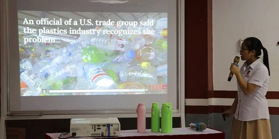 Top 10 thuyết trình về tái chế chai nhựa